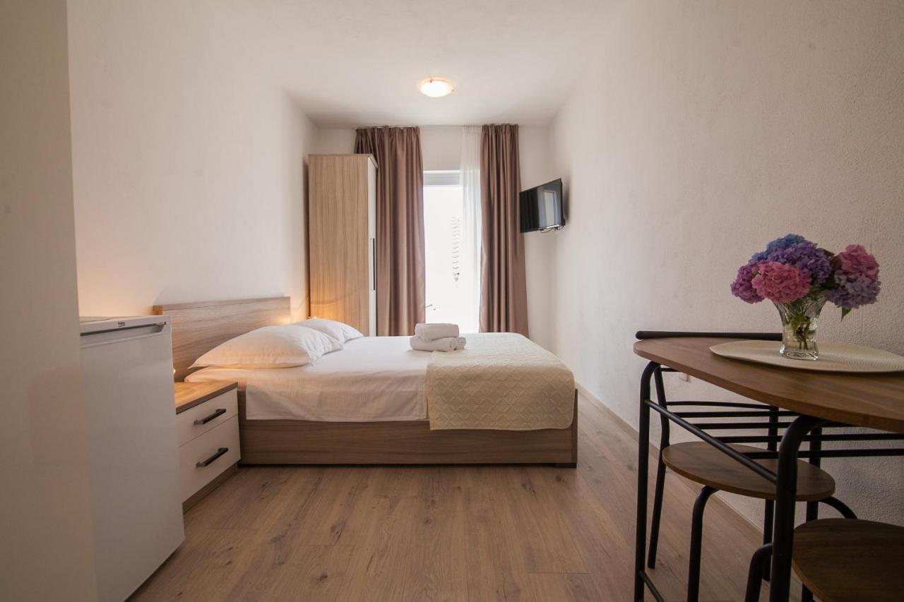 Eni Apartments Bol Ngoại thất bức ảnh