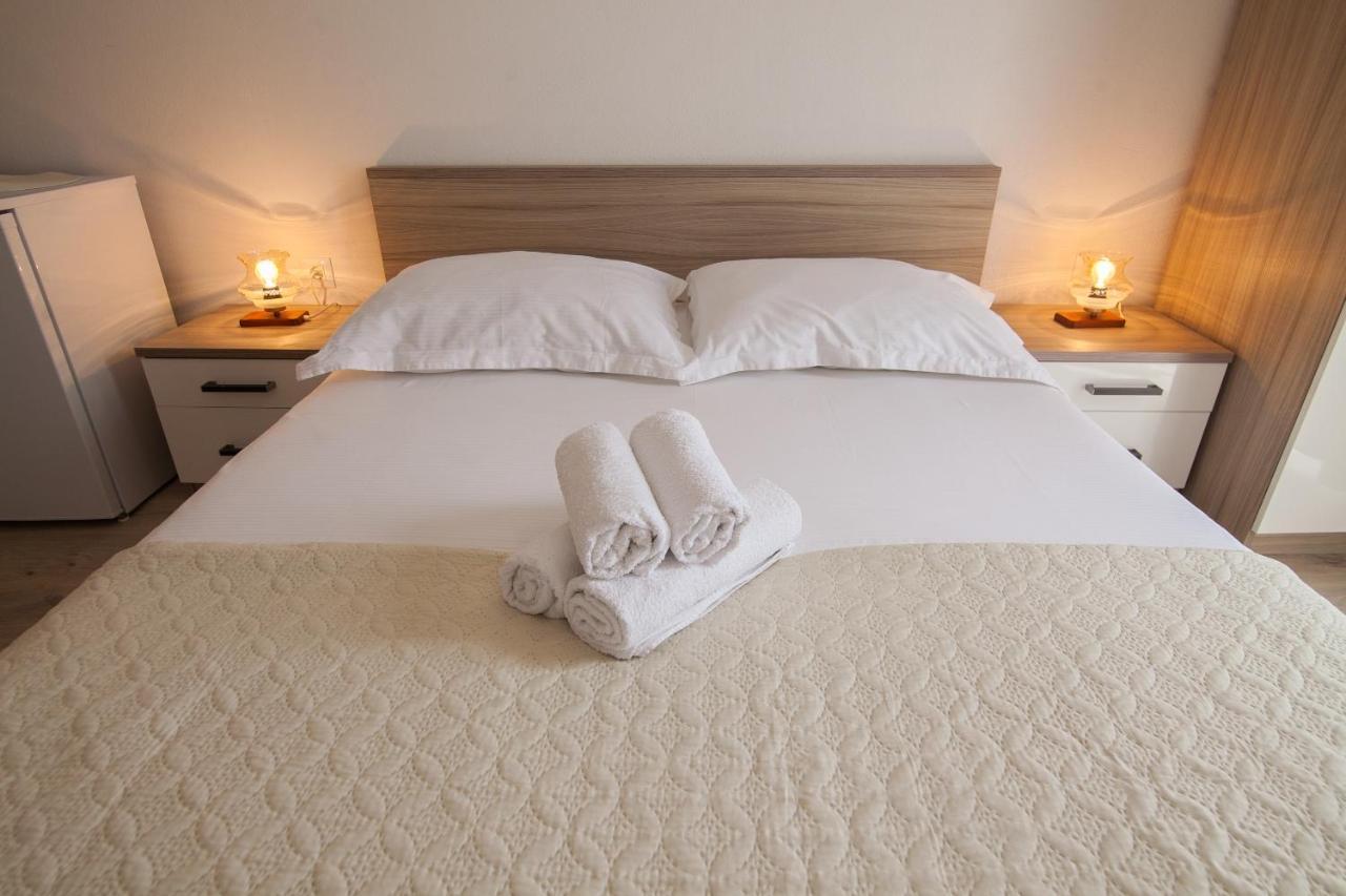 Eni Apartments Bol Ngoại thất bức ảnh