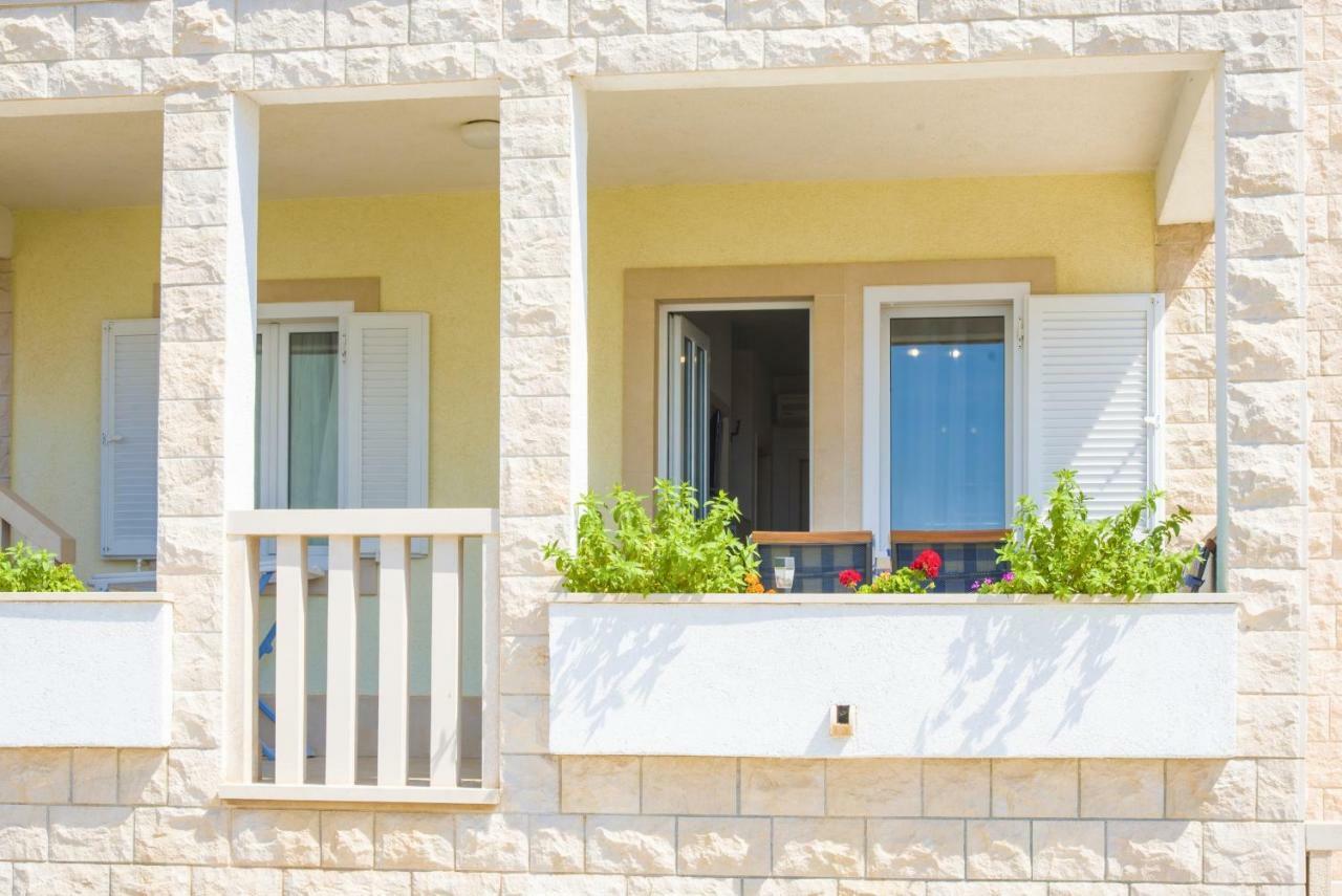 Eni Apartments Bol Ngoại thất bức ảnh