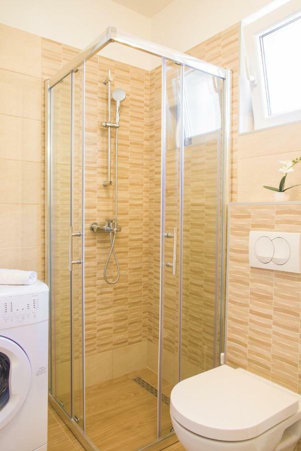 Eni Apartments Bol Ngoại thất bức ảnh